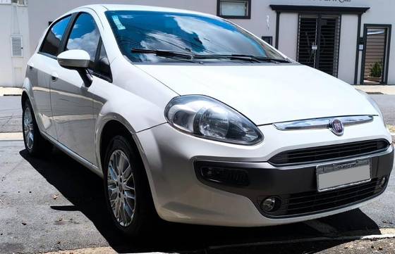 FIAT PUNTO 1.6 ESSENCE 16V FLEX 4P MANUAL